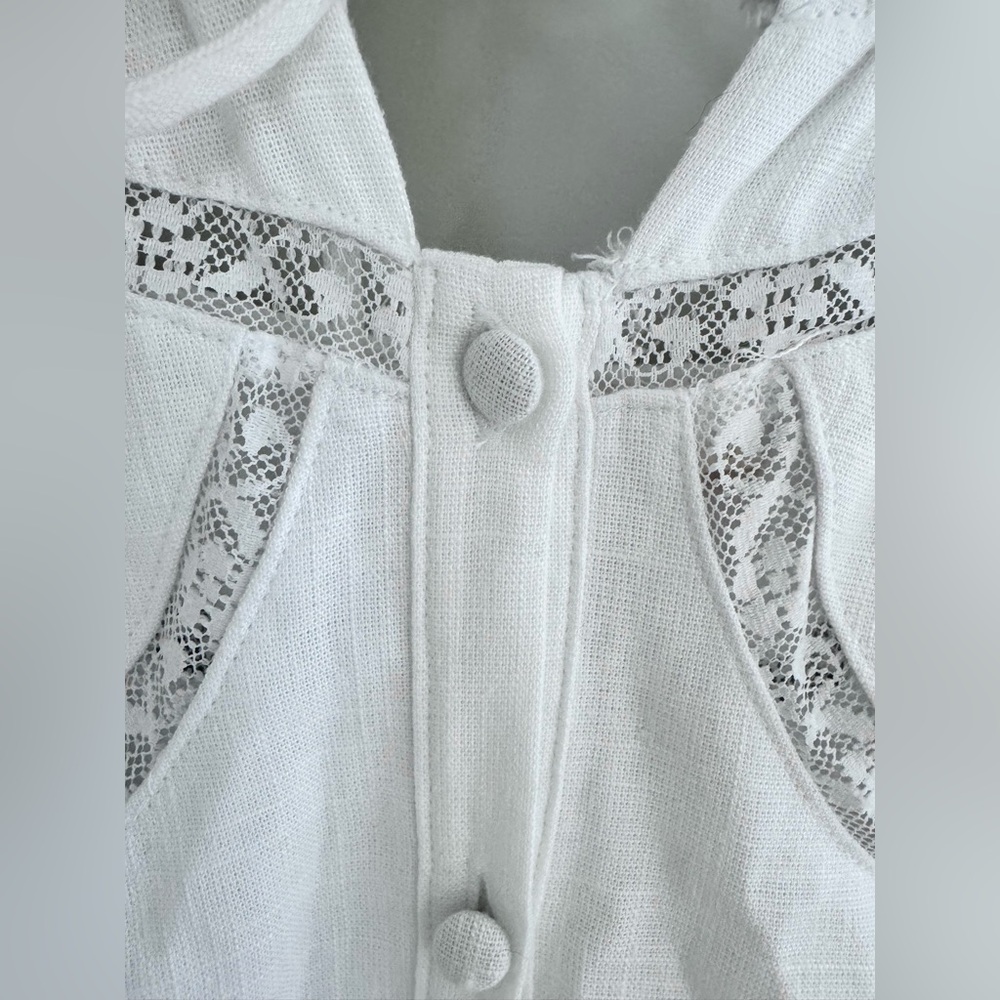 Olivaceous Kallen Maxi Dress A-line lace detail In White size S - Picture 9 of 15